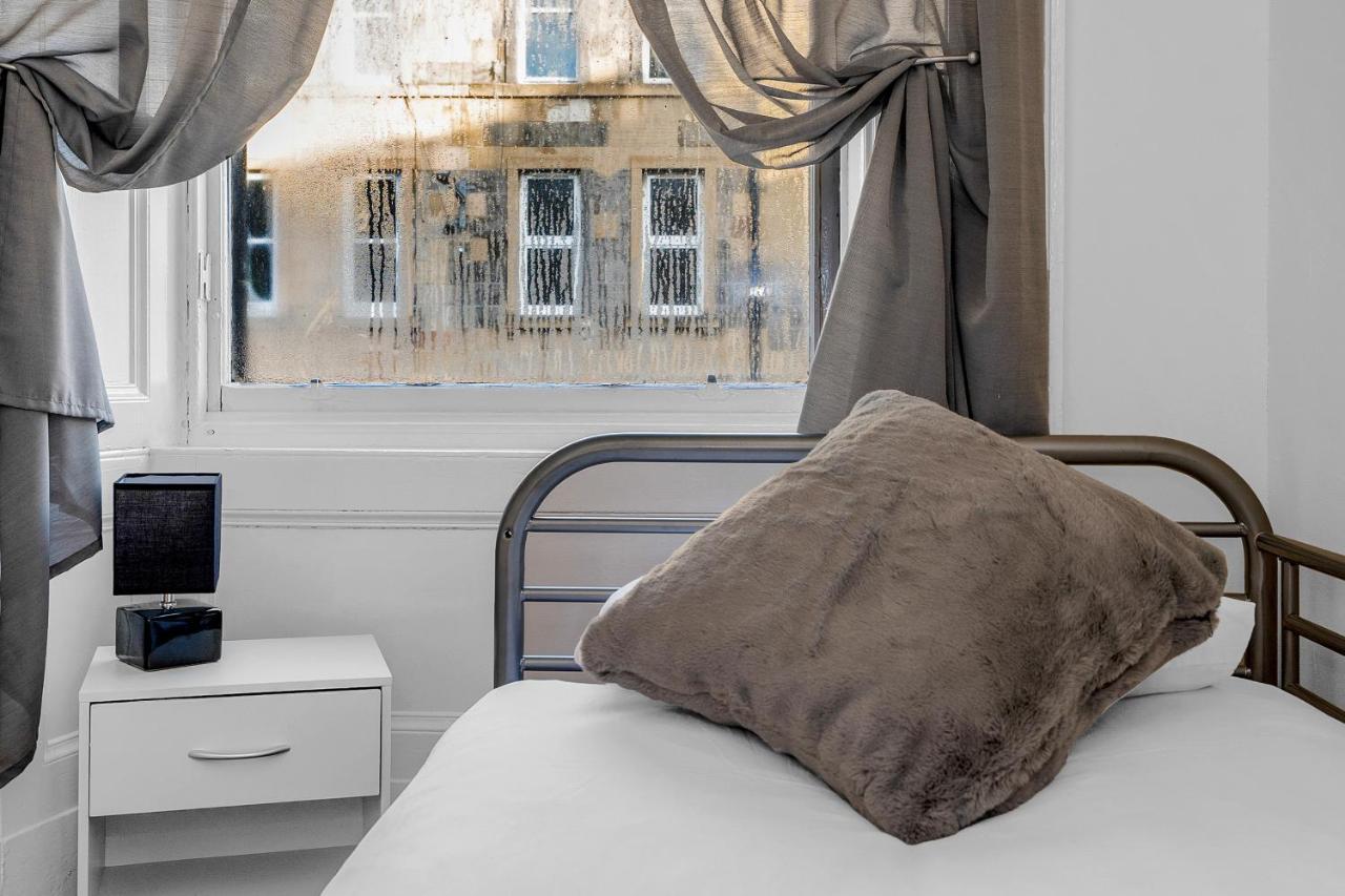 Edinburgh City Centre Jasmine Apartment -Sleeps 7 Bagian luar foto